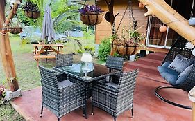 Bungalow Kura